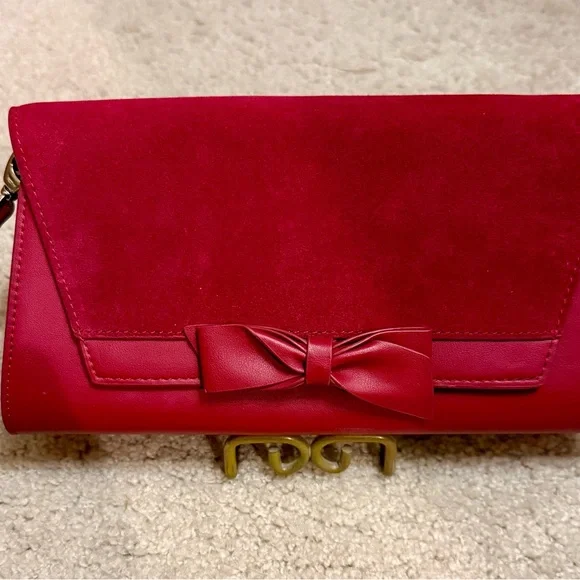 White House Black Market Burgundy Clutch with Bow & Removable Chain Strap - Picture 2 of 11